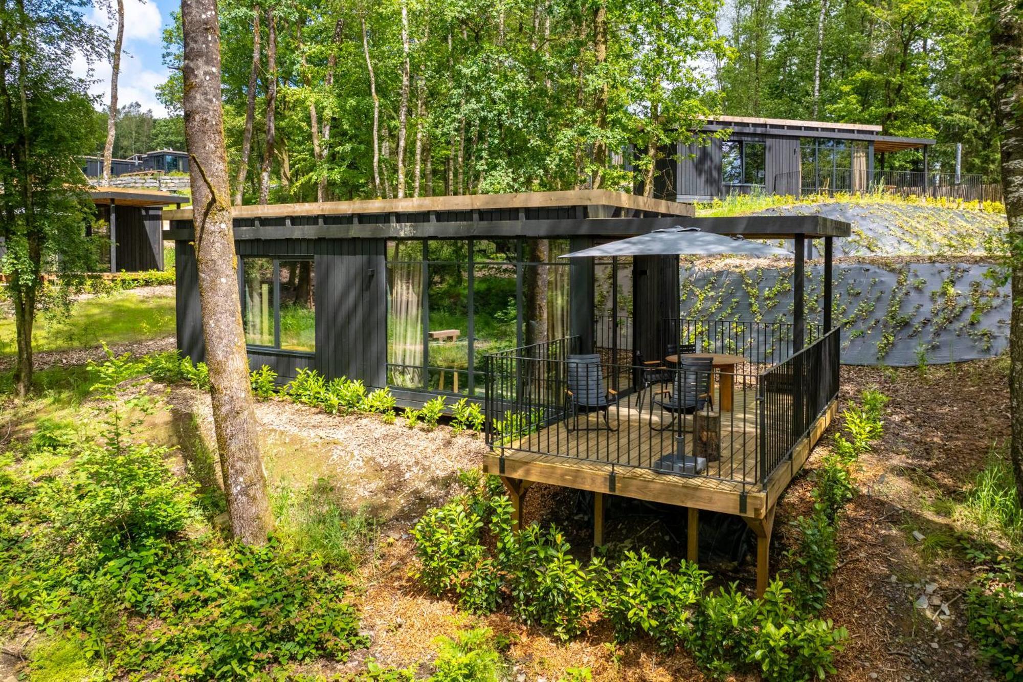 Hillview Resort Grandvoir Нёфшато Экстерьер фото