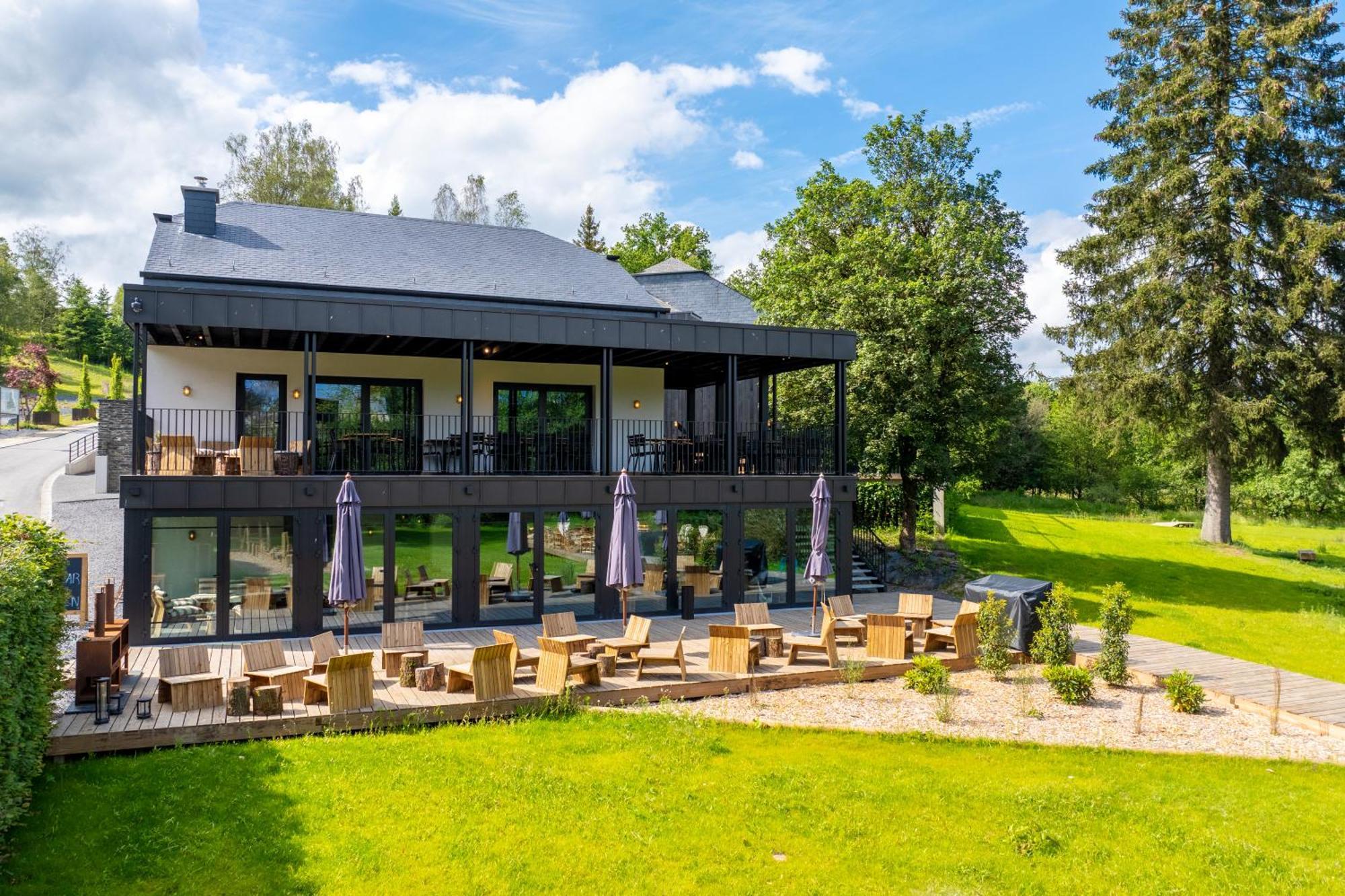 Hillview Resort Grandvoir Нёфшато Экстерьер фото